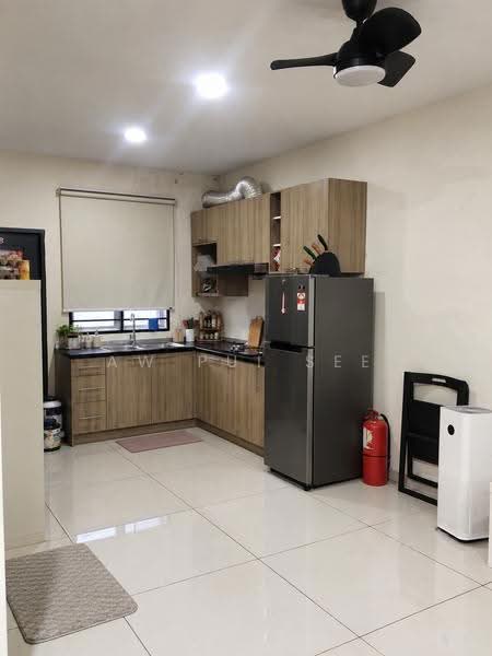 2-storey Terraced House for Rent in Petaling Jaya (Selangor) - Aw Pui See - Kitchen - PropertyGuru.com.my