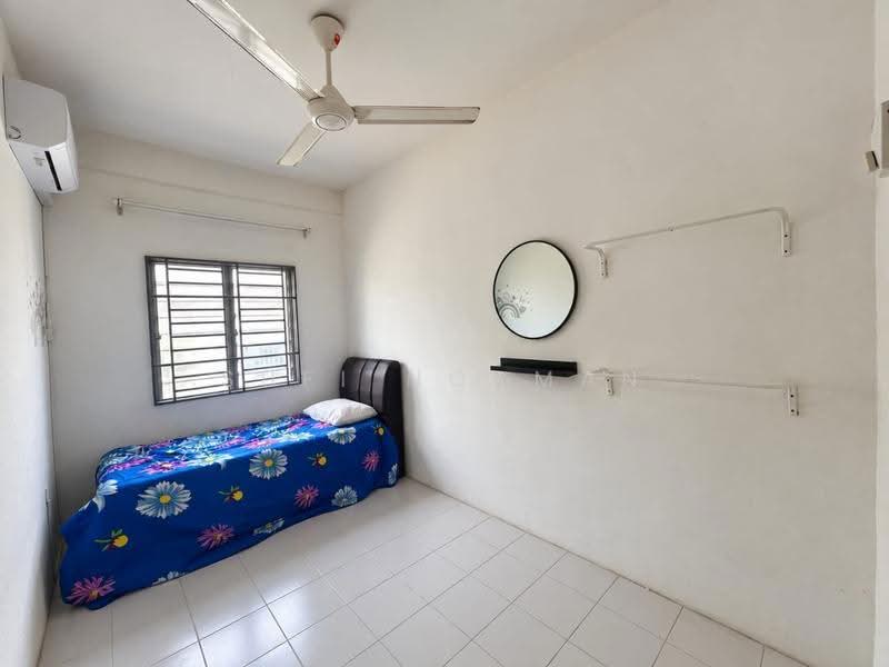 Rumah Teres 2-Tingkat untuk Dijual di Taman Scientex Pasir Gudang (Pasir Gudang) - Sufi Norman - Bedroom - PropertyGuru.com.my
