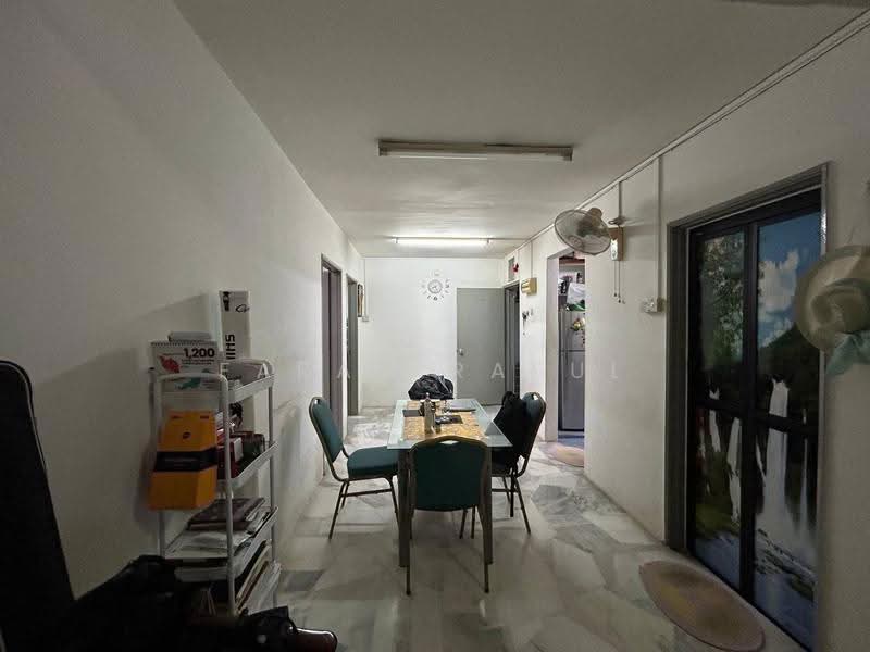 Apartment for Sale at Pandan Lake View - Farah Rasul - Corridor - PropertyGuru.com.my