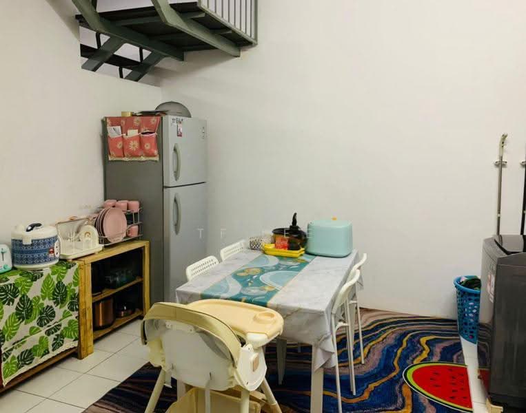Rumah Teres 2-Tingkat untuk Disewa di Bandar Springhill (Jimah) - TF Lee - Dining Room - PropertyGuru.com.my