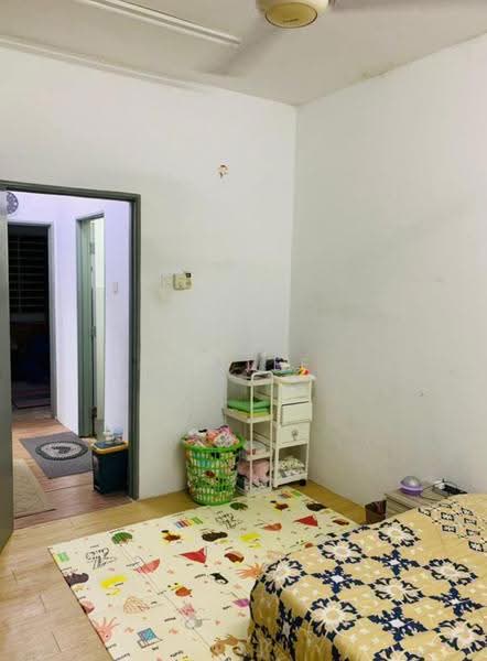 Rumah Teres 2-Tingkat untuk Disewa di Bandar Springhill (Jimah) - TF Lee - Bedroom - PropertyGuru.com.my