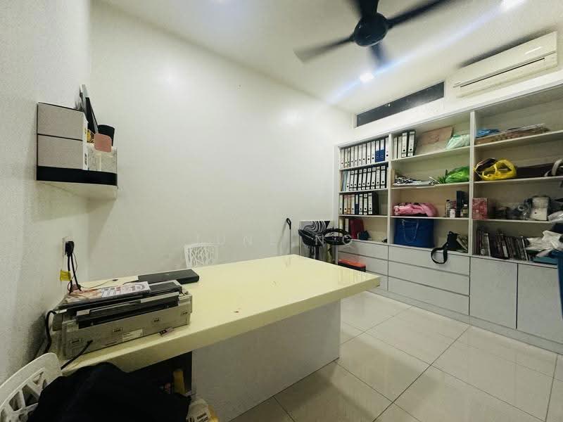Rumah Kluster untuk Dijual di Bandar Parklands (Klang) - June Ng - Study - PropertyGuru.com.my