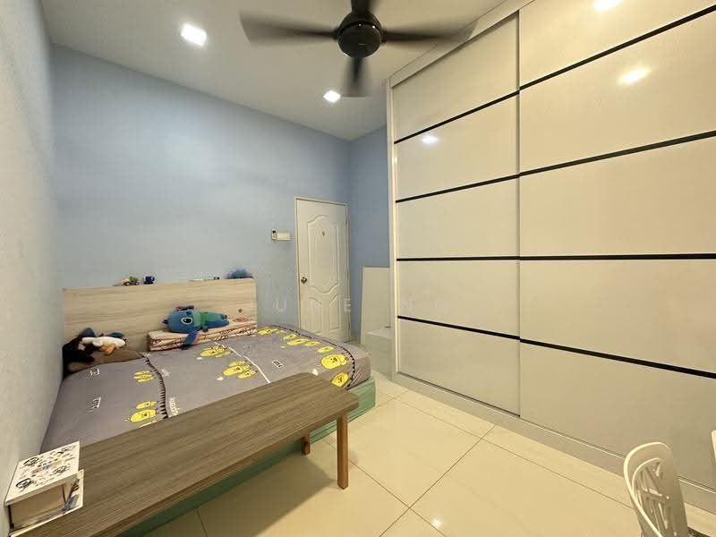 Rumah Kluster untuk Dijual di Bandar Parklands (Klang) - June Ng - Bedroom - PropertyGuru.com.my