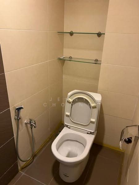 Pejabat untuk Disewa di KL City Centre (Kuala Lumpur) - Jenny Choong - Bathroom - PropertyGuru.com.my