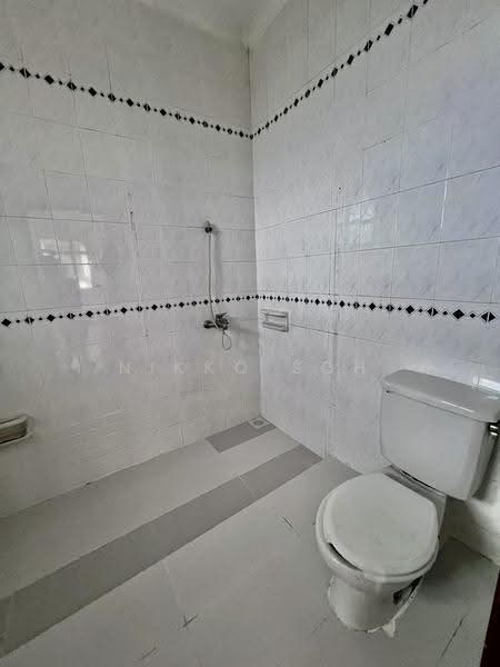 Semi-Detached House for Sale in Johor Bahru (Johor) - Nikko Soh - Bathroom - PropertyGuru.com.my