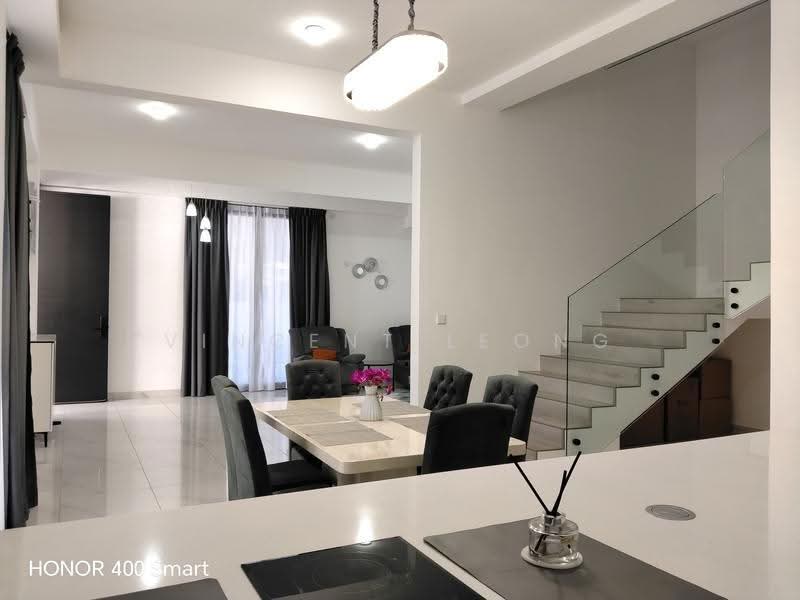 Rumah Berkembar untuk Dijual di Kolombong (Kota Kinabalu) - Vincent Leong - Dining Room - PropertyGuru.com.my