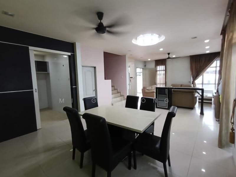 Rumah Berkembar untuk Dijual di Klang (Selangor) - Ming Ze Ong - Dining Room - PropertyGuru.com.my