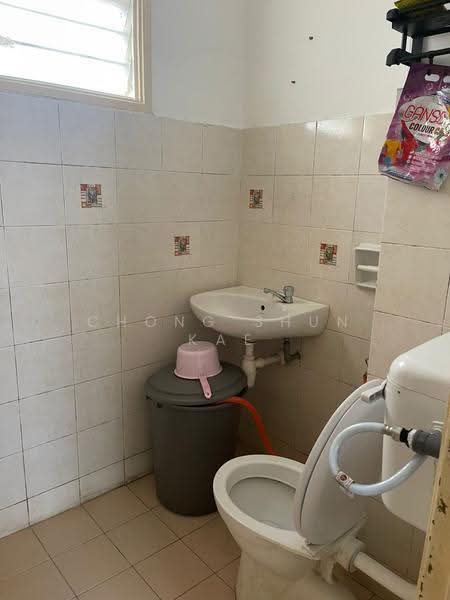 Apartment for Sale at Sri Cempaka (Taman Wawasan) - Chong Shun Kae - Bathroom - PropertyGuru.com.my