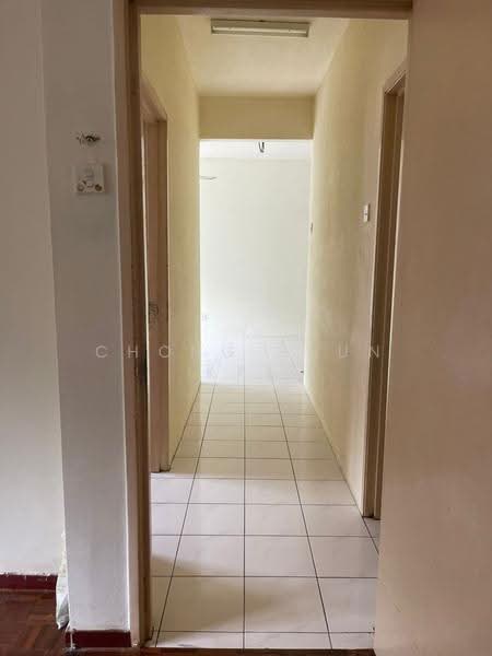 Apartment for Sale at Sri Cempaka (Taman Wawasan) - Chong Shun Kae - Corridor - PropertyGuru.com.my