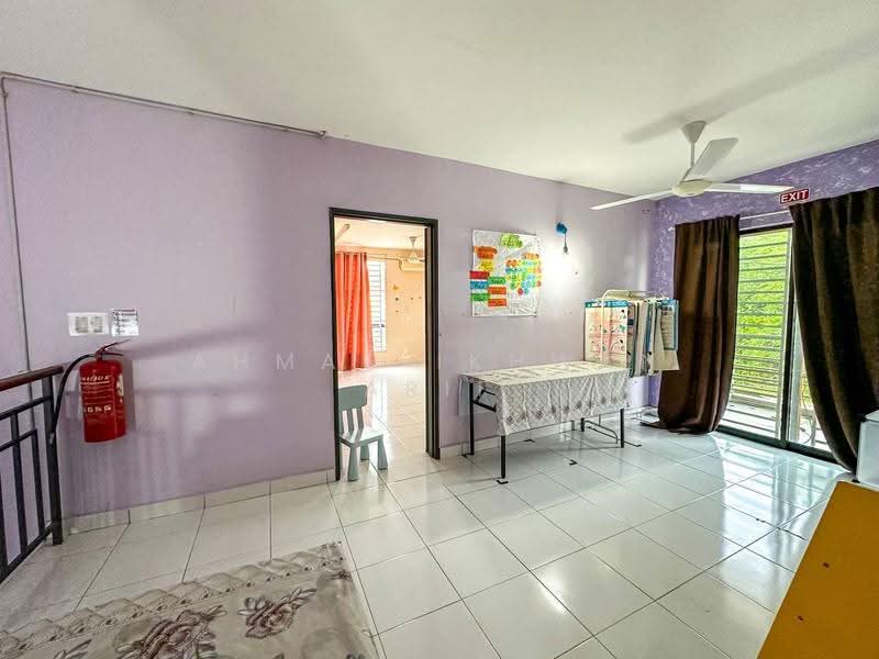 2-storey Terraced House for Sale in Semenyih Parklands (Beranang) - Ahmad Ikhwan Arif - Living Room - PropertyGuru.com.my