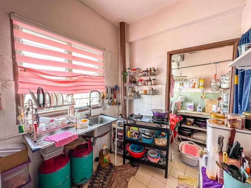 Rumah Flat untuk Dijual di Bandar Tasik Selatan (Low Cost) - Ahmad Ikhwan Arif - Kitchen - PropertyGuru.com.my