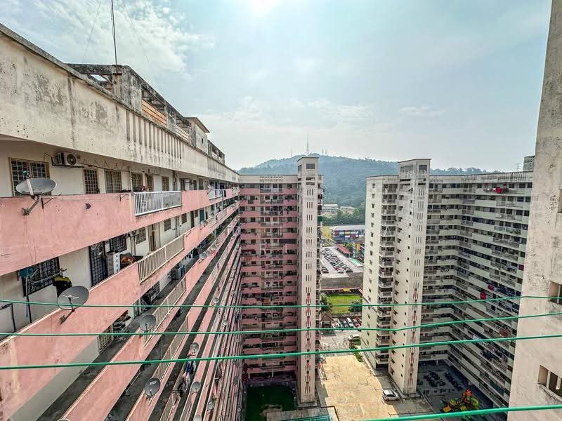Rumah Flat untuk Dijual di Bandar Tasik Selatan (Low Cost) - Ahmad Ikhwan Arif - Exterior - PropertyGuru.com.my