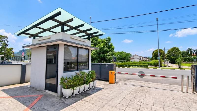 Commercial Bungalow for Sale in Medan Tambun (Ipoh) - Kent Foo - PropertyGuru.com.my