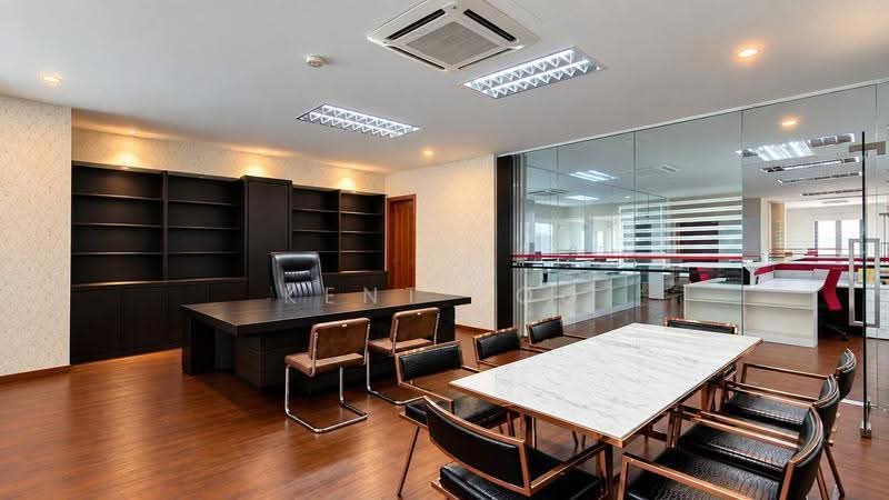Commercial Bungalow for Sale in Medan Tambun (Ipoh) - Kent Foo - PropertyGuru.com.my