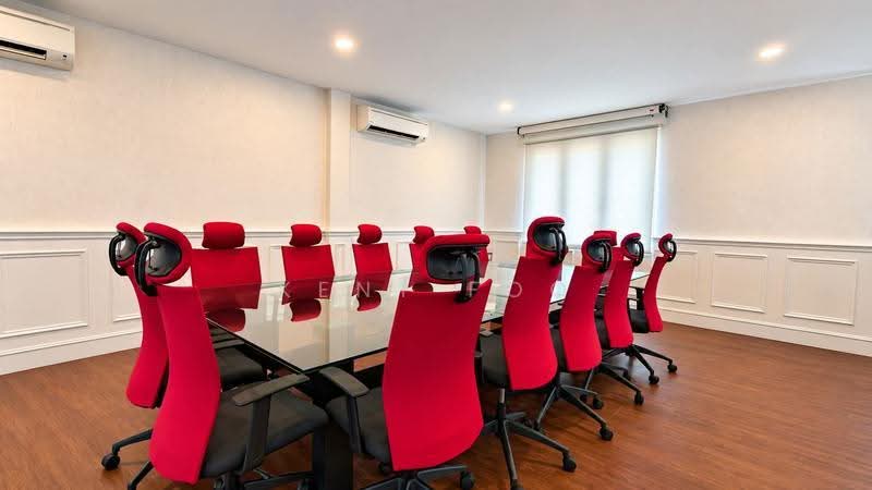 Commercial Bungalow for Sale in Medan Tambun (Ipoh) - Kent Foo - PropertyGuru.com.my
