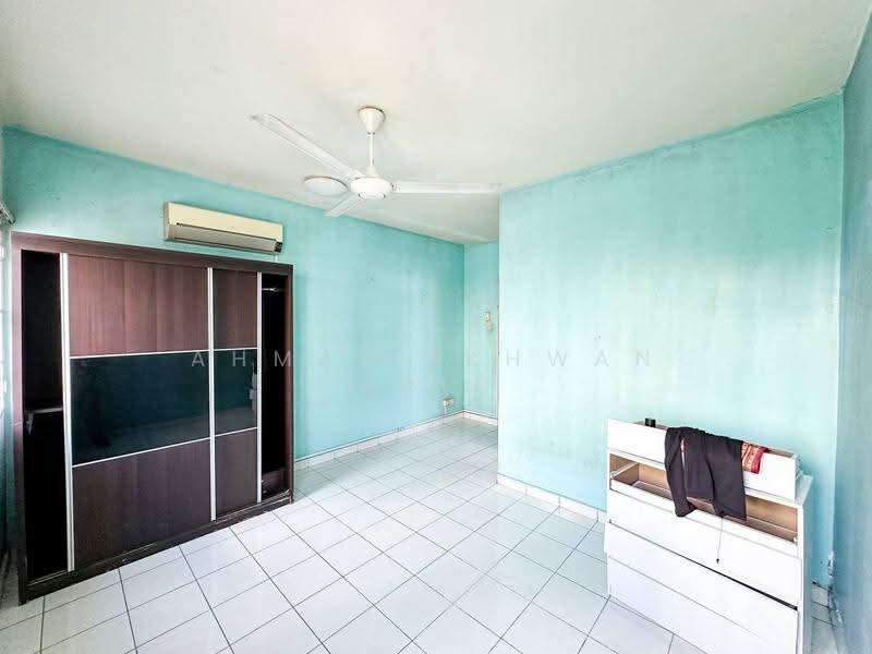 Condominium for Sale at Widuri Impian - Ahmad Ikhwan Arif - Bedroom - PropertyGuru.com.my