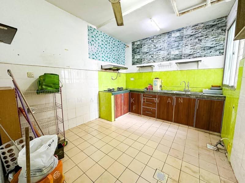 Condominium for Sale at Widuri Impian - Ahmad Ikhwan Arif - Kitchen - PropertyGuru.com.my