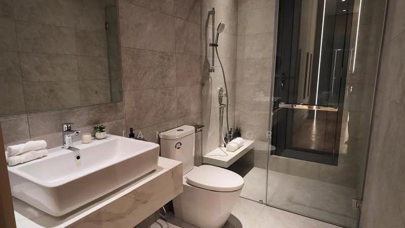 Kondominium untuk Dijual di Waterstone - Jane Khor - Bathroom - PropertyGuru.com.my