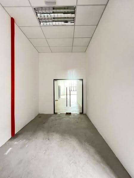 Semi-D Factory for Rent in Balakong (Selangor) - David Lee - Corridor - PropertyGuru.com.my