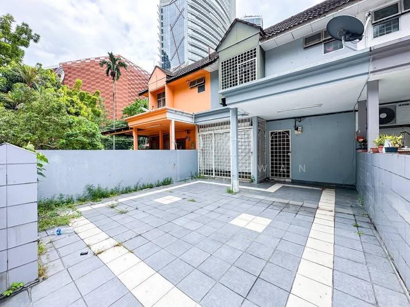 2-storey Terraced House for Sale in Petaling Jaya (Selangor) - Ahmad Ikhwan Arif - Exterior - PropertyGuru.com.my