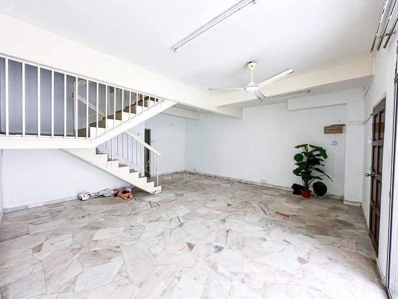2-storey Terraced House for Sale in Petaling Jaya (Selangor) - Ahmad Ikhwan Arif - Interior - PropertyGuru.com.my