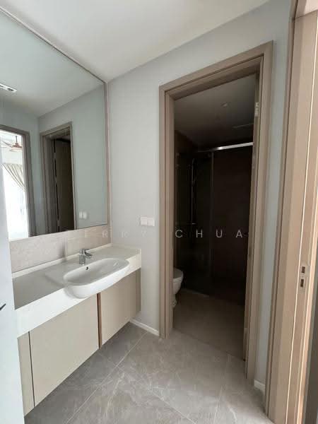 Kediaman Servis untuk Dijual di Skyline Embassy - Terry Chua - Bathroom - PropertyGuru.com.my