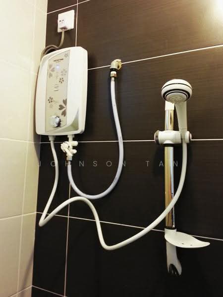 Apartment for Sale at Nusa Heights (Nusa Puncak) - Johnson Tan - Bathroom - PropertyGuru.com.my