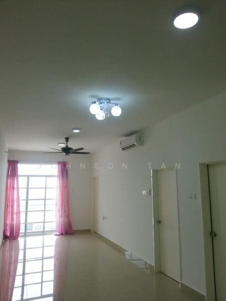 Apartment for Sale at Nusa Heights (Nusa Puncak) - Johnson Tan - Living Room - PropertyGuru.com.my