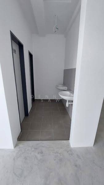 Kedai untuk Disewa di Bandar Tasik Puteri (Rawang) - Dennis Saw - Interior - PropertyGuru.com.my