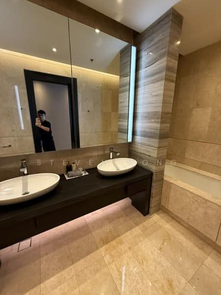 Kediaman Servis untuk Dijual di The Ritz-Carlton Residences - Steven Wong - Bathroom - PropertyGuru.com.my