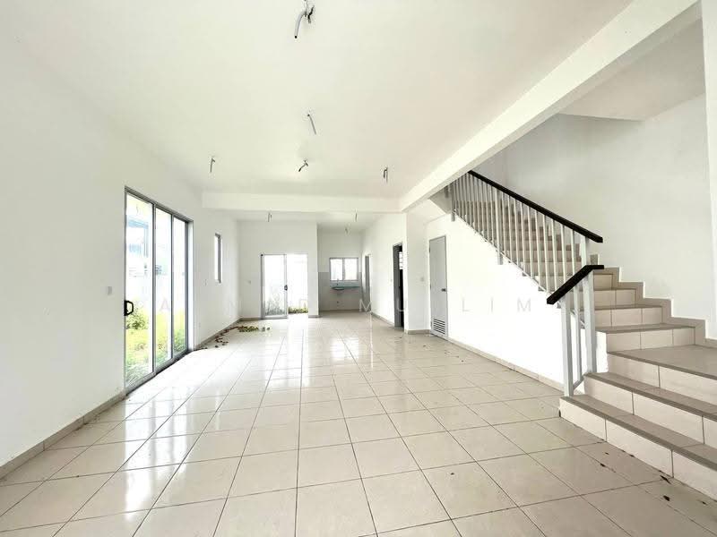 2-storey Terraced House for Sale in Setia Ecohill (Semenyih) - Ahmad Muslim - Living Room - PropertyGuru.com.my