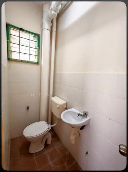 Pangsapuri untuk Dijual di Permai Prima - Henry Lim - Bathroom - PropertyGuru.com.my