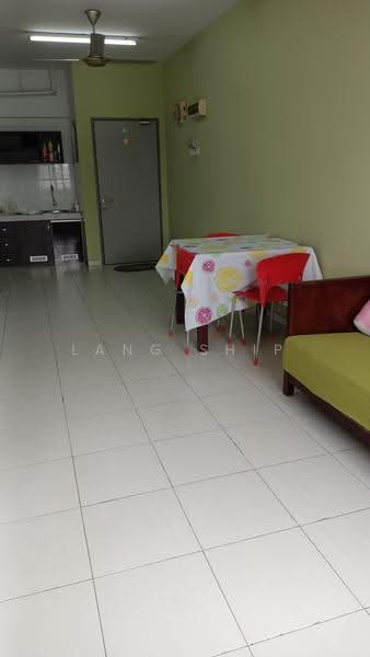 Kediaman Servis untuk Dijual di The Academia @ South City Plaza - Lang Ship - Living Room - PropertyGuru.com.my