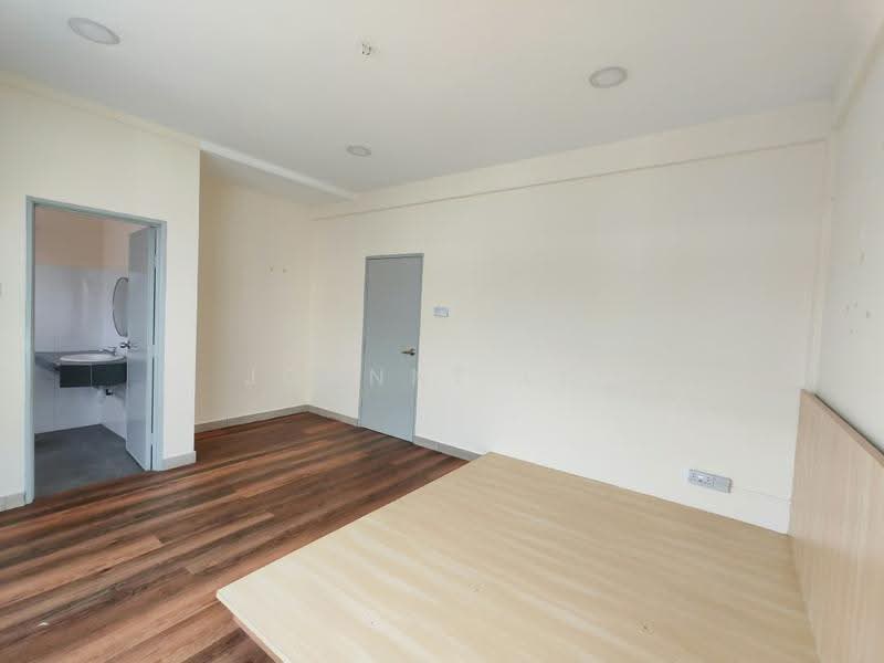 Rumah Teres 2-Tingkat untuk Disewa di Penampang (Sabah) - Joanne Lee - Bathroom - PropertyGuru.com.my