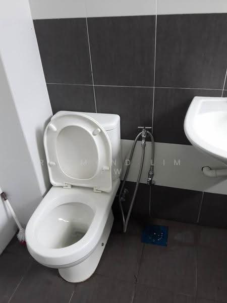 Kondominium untuk Disewa di Kenanga Residence - Raymond Lim PW - Bathroom - PropertyGuru.com.my