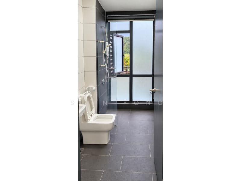 Kondominium untuk Dijual di Selayang 18 - Sean Yong - Bathroom - PropertyGuru.com.my