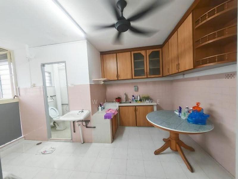 Flat for Rent at Taman Seri Damai - Edwin Ewe - Kitchen - PropertyGuru.com.my