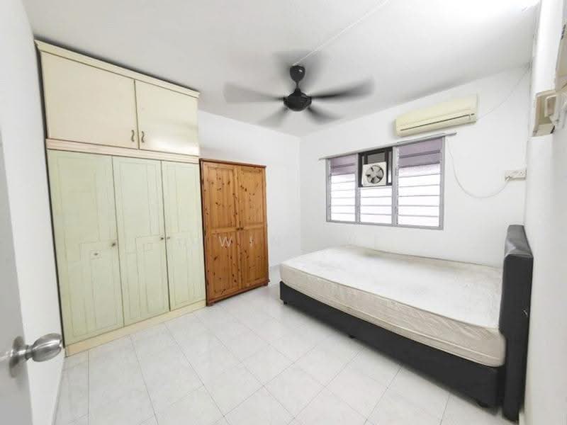 Flat for Rent at Taman Seri Damai - Edwin Ewe - Bedroom - PropertyGuru.com.my