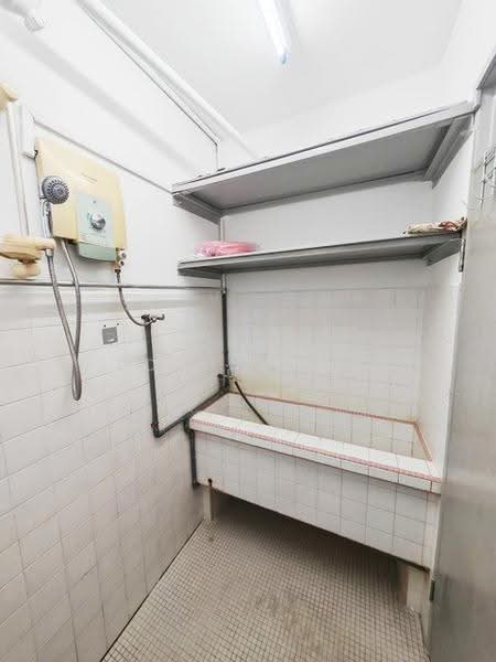 Flat for Rent at Taman Seri Damai - Edwin Ewe - Bathroom - PropertyGuru.com.my