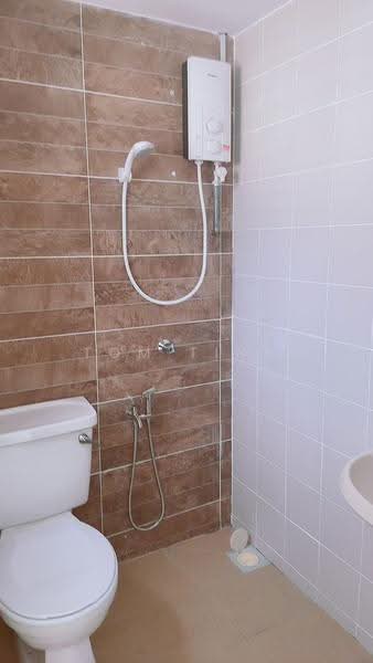 Condominium for Rent at D'aman Crimson - Tom Ting - Bathroom - PropertyGuru.com.my