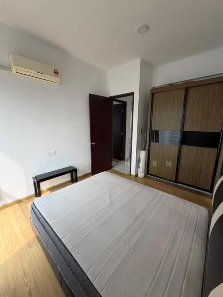 Condominium for Rent at Royal Strand @ Country Garden Danga Bay - John Pharn - Bedroom - PropertyGuru.com.my