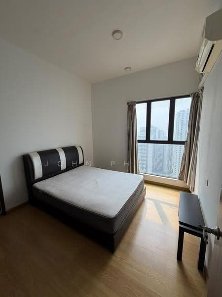 Condominium for Rent at Royal Strand @ Country Garden Danga Bay - John Pharn - Bedroom - PropertyGuru.com.my
