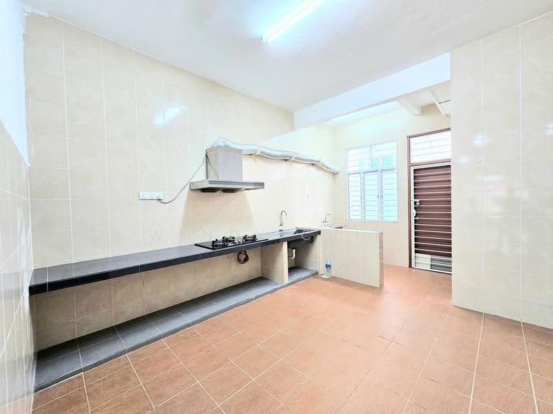 2-storey Terraced House for Rent in TAMAN PUCHONG UTAMA (Puchong) - Wendy Chin - Kitchen - PropertyGuru.com.my