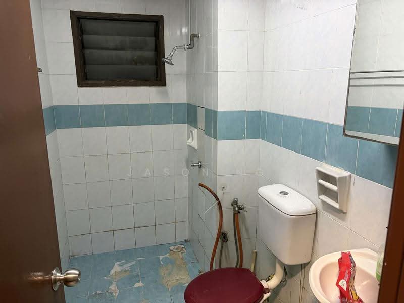 Pangsapuri untuk Disewa di Pangsapuri Indahria - Jason Ng - Bathroom - PropertyGuru.com.my