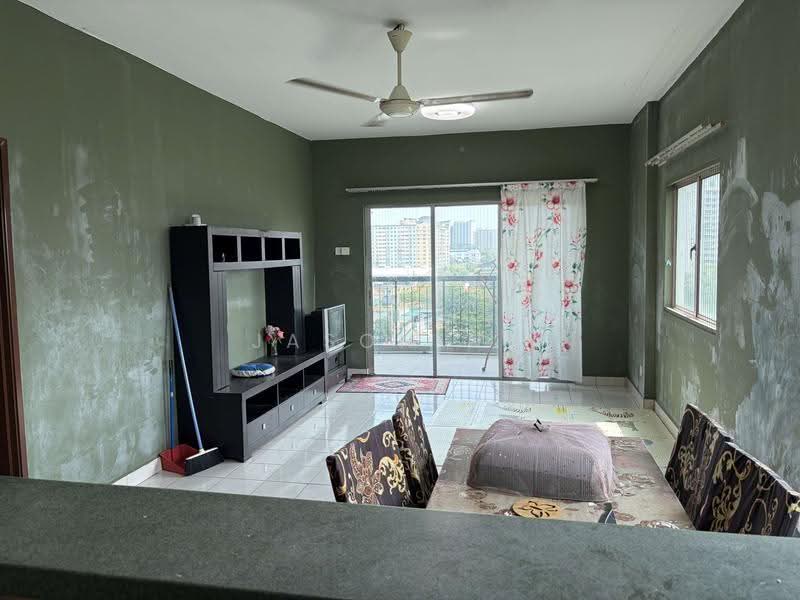 Pangsapuri untuk Disewa di Pangsapuri Indahria - Jason Ng - Living Room - PropertyGuru.com.my
