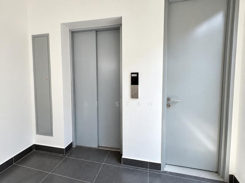 Shop for Sale in Bukit Mertajam (Penang) - St Seah - Lobby - PropertyGuru.com.my