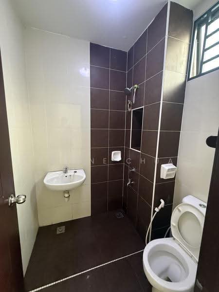2-storey Terraced House for Rent in Bandar Dato Onn (Tebrau) - Serene Chua - Bathroom - PropertyGuru.com.my
