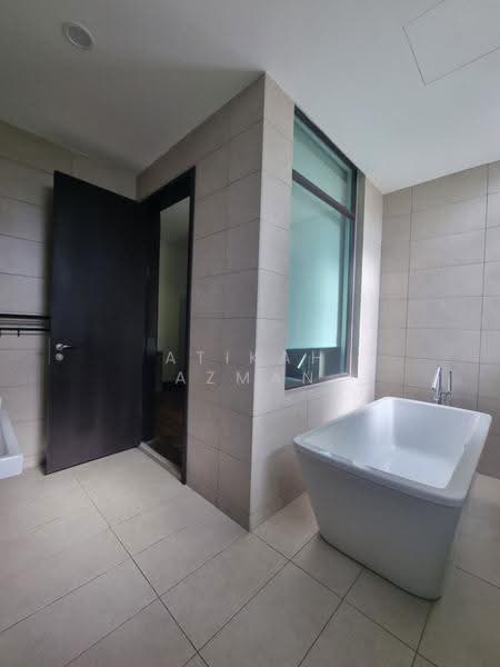 Semi-Detached House for Rent in Putrajaya (Putrajaya) - Atikah Azman - Bathroom - PropertyGuru.com.my