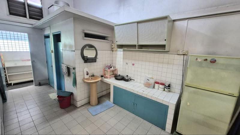 Rumah Teres 1-Tingkat untuk Disewa di Taman Canning (Ipoh) - Qazin Khoo - Kitchen - PropertyGuru.com.my