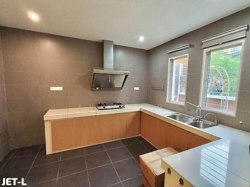 Semi-Detached House for Rent in Setia Damai (Setia Alam) - Lucas Ng - Kitchen - PropertyGuru.com.my